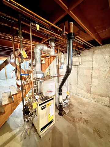 6615 Ogden Ave, Superior, WI 54880