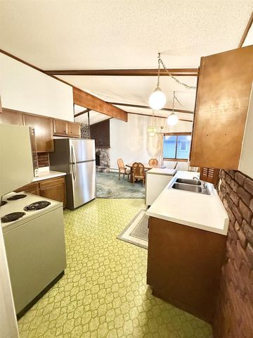 6615 Ogden Ave, Superior, WI 54880