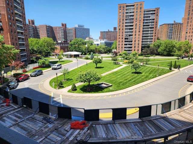 61-45 98th Street 4B, Rego Park, NY 11374