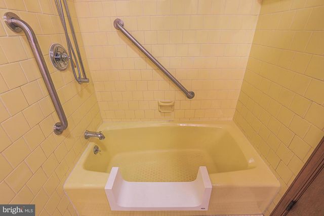 424 TALBOTT AVE, Lutherville Timonium, MD 21093