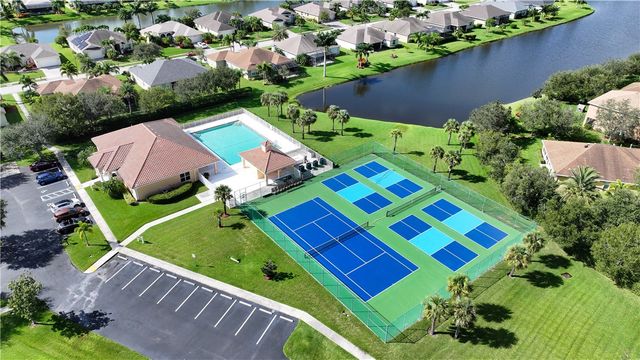 547 Calamondin Way SW, Vero Beach, FL 32968