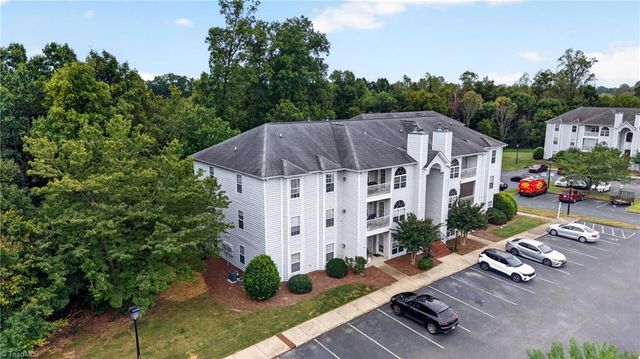 3642 Morris Farm Drive 2B, Greensboro, NC 27409