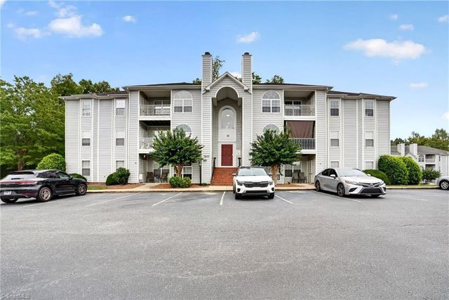 3642 Morris Farm Drive 2B, Greensboro, NC 27409