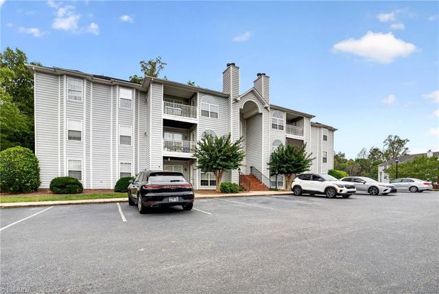 3642 Morris Farm Drive 2B, Greensboro, NC 27409