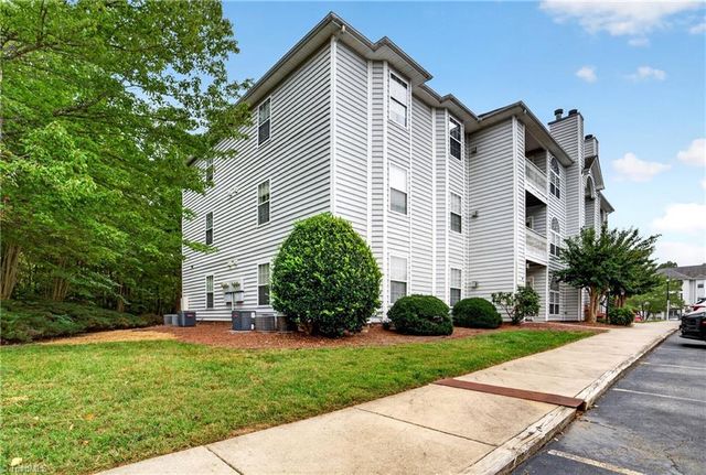 3642 Morris Farm Drive 2B, Greensboro, NC 27409