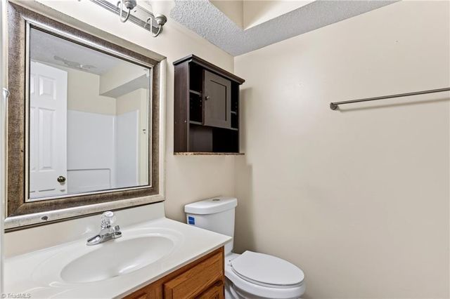 3642 Morris Farm Drive 2B, Greensboro, NC 27409