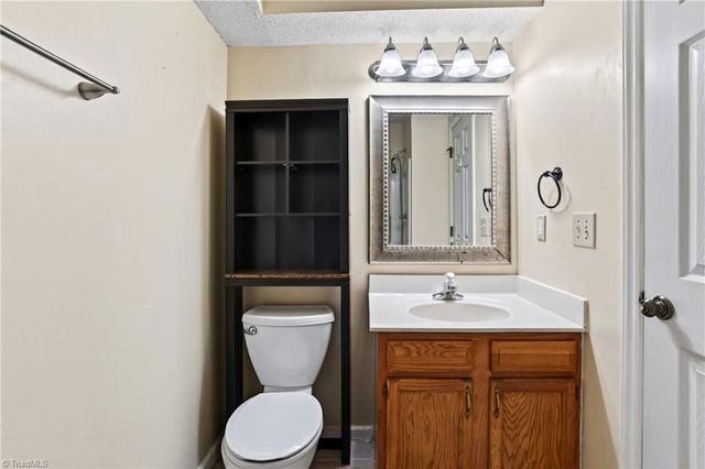 3642 Morris Farm Drive 2B, Greensboro, NC 27409