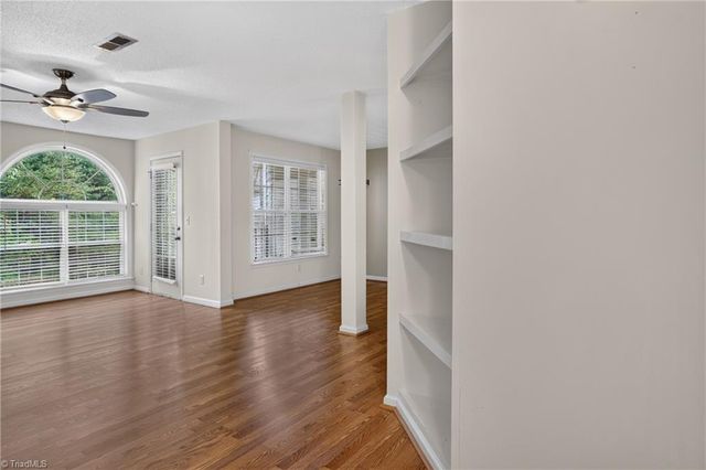 3642 Morris Farm Drive 2B, Greensboro, NC 27409