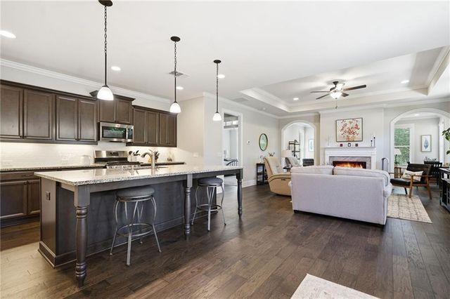 400 Grafton Walk, Woodstock, GA 30188