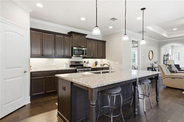 400 Grafton Walk, Woodstock, GA 30188