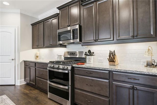 400 Grafton Walk, Woodstock, GA 30188
