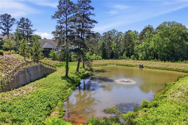400 Grafton Walk, Woodstock, GA 30188