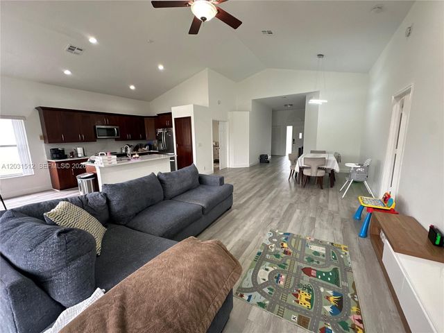 22040 Altona Dr, Boca Raton, FL 33428