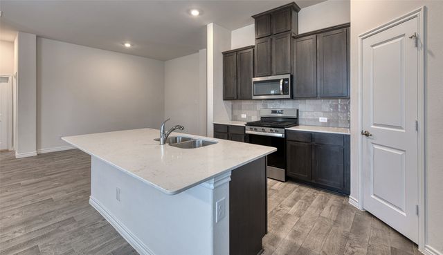 10908 Summer Rain Boulevard, Aubrey, TX 76227