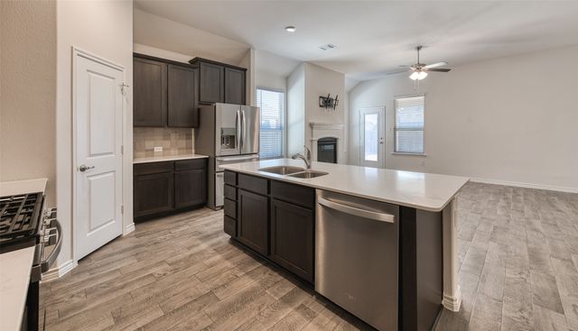 10908 Summer Rain Boulevard, Aubrey, TX 76227