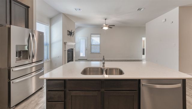 10908 Summer Rain Boulevard, Aubrey, TX 76227