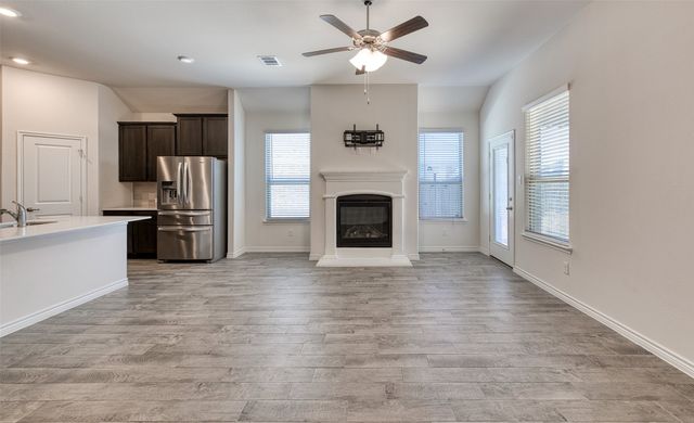 10908 Summer Rain Boulevard, Aubrey, TX 76227