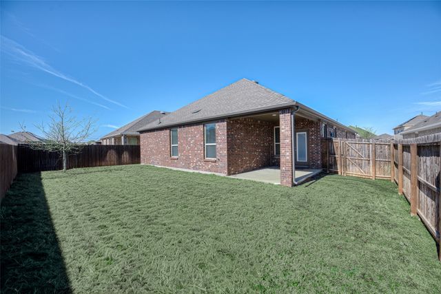 10908 Summer Rain Boulevard, Aubrey, TX 76227