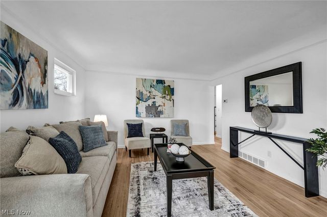 6104 Turney Road, Garfield Heights, OH 44125