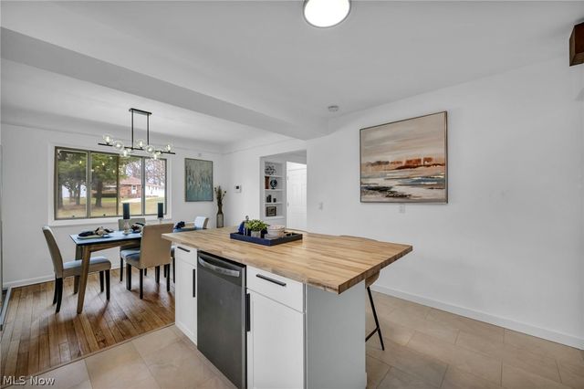 6104 Turney Road, Garfield Heights, OH 44125