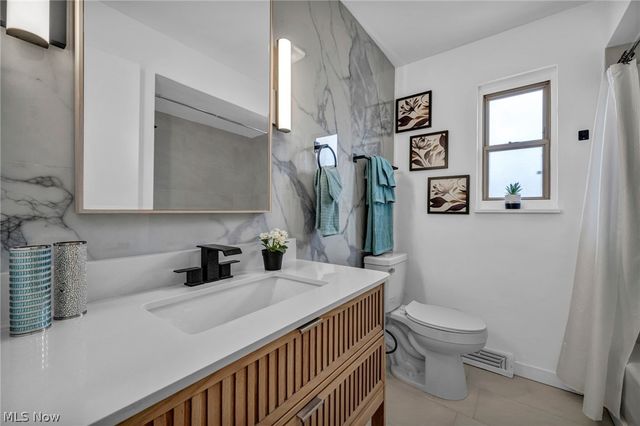 6104 Turney Road, Garfield Heights, OH 44125