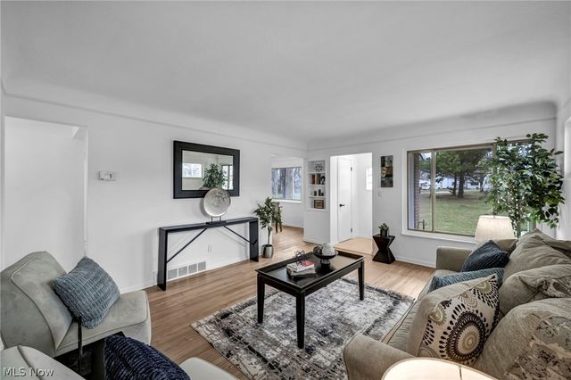 6104 Turney Road, Garfield Heights, OH 44125