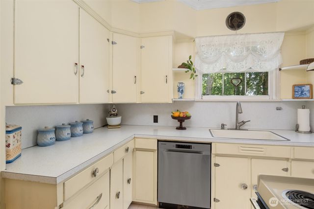 2750 Torpedo Road, Oak Harbor, WA 98277