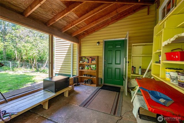 2750 Torpedo Road, Oak Harbor, WA 98277