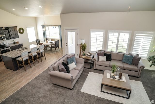 2513 W 840 N, Clinton, UT 84015