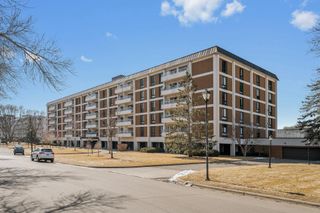6400 York Avenue S 505, Edina, MN 55435