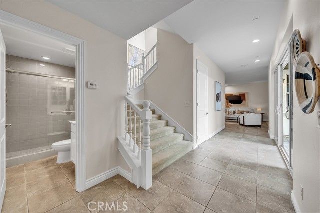 60 Sherwood, Irvine, CA 92620