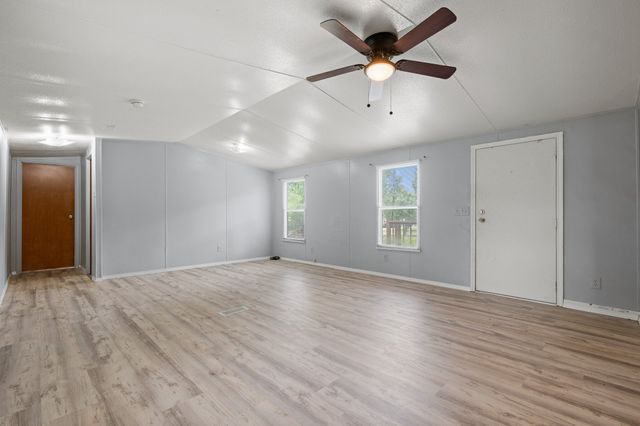 3116 Rolling Oaks Drive, Cleburne, TX 76031