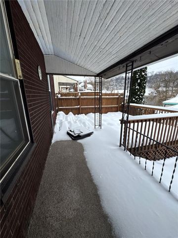 312 Welsh Ave, Wilmerding, PA 15148