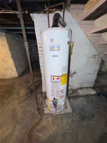 312 Welsh Ave, Wilmerding, PA 15148