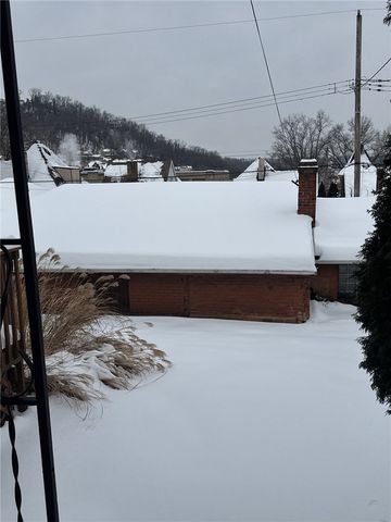 312 Welsh Ave, Wilmerding, PA 15148