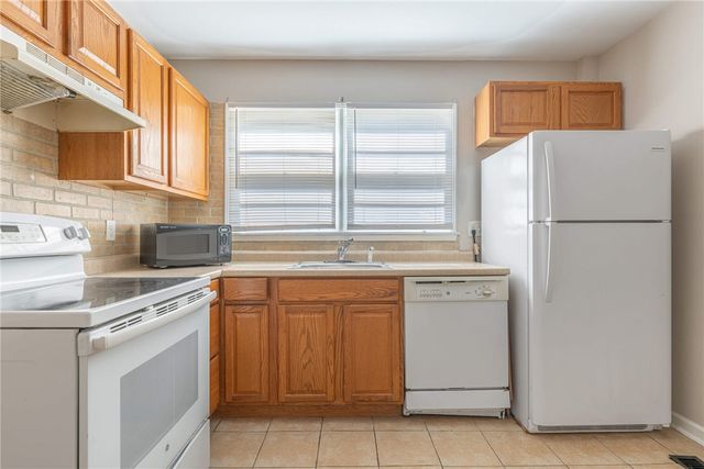 4945 Kolmar Avenue, Riverside, OH 45432