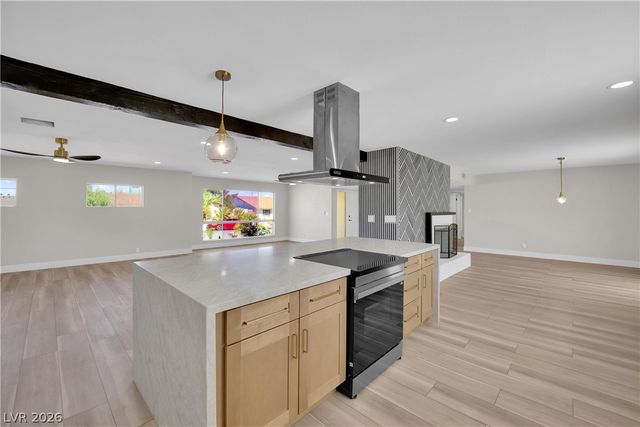 1725 Seneca Lane, Las Vegas, NV 89169