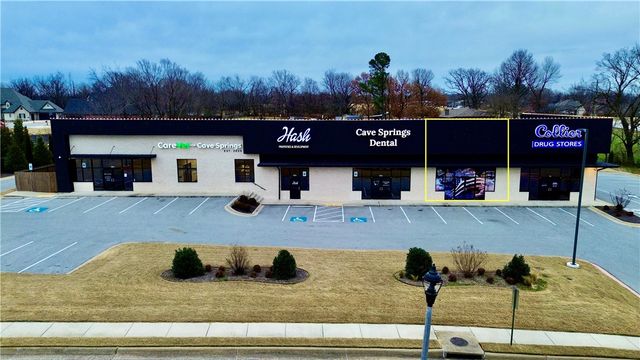 260 S Gleneagle Drive B, Cave Springs, AR 72718