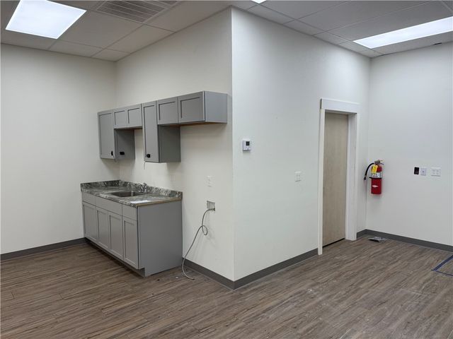 260 S Gleneagle Drive B, Cave Springs, AR 72718