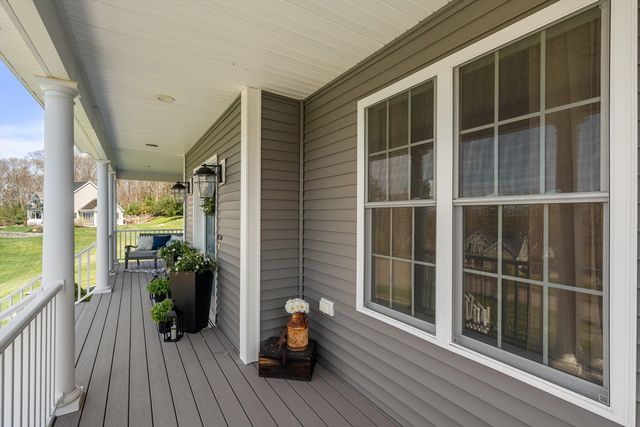 9 Jewell Xing, Mendon, MA 01756