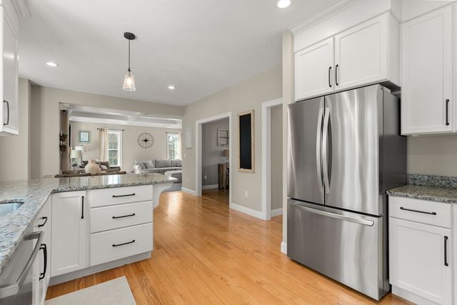 9 Jewell Xing, Mendon, MA 01756