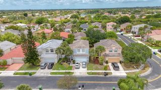 1374 NW 159th Ave, Pembroke Pines, FL 33028