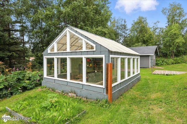 7501 E Sarasota Drive, Wasilla, AK 99654
