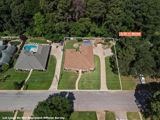 811 Pinegrove Lane, Longview, TX 75604