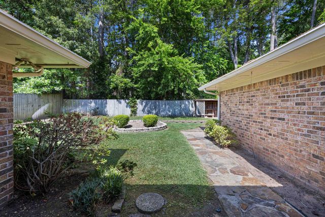 811 Pinegrove Lane, Longview, TX 75604