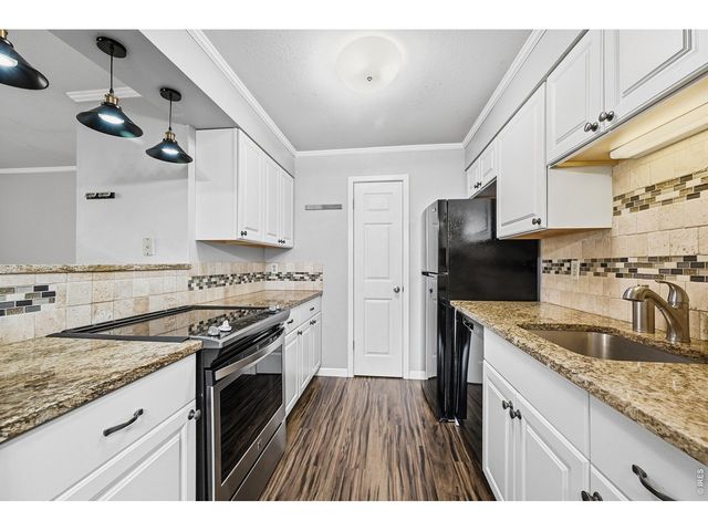 2800 Kalmia Ave B-214, Boulder, CO 80301