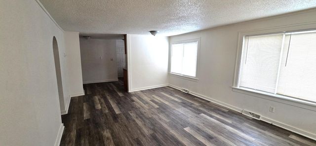 1342 Monroe Street, Benton Harbor, MI 49022