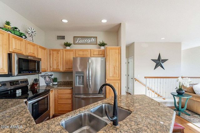 7887 N 16th Street 222, Phoenix, AZ 85020