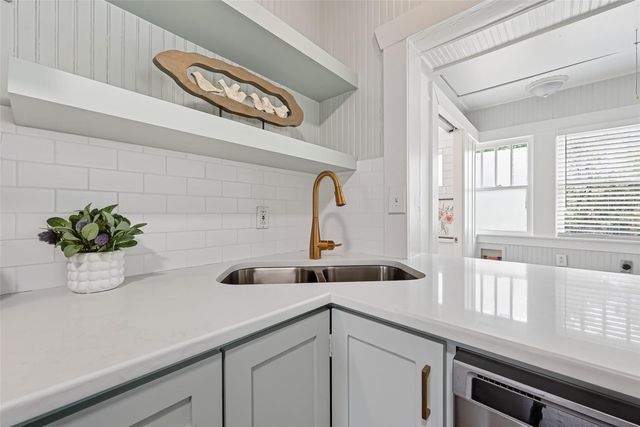 302 Epps Street, Tomball, TX 77375