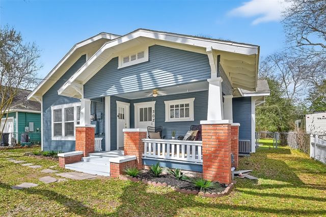 302 Epps Street, Tomball, TX 77375